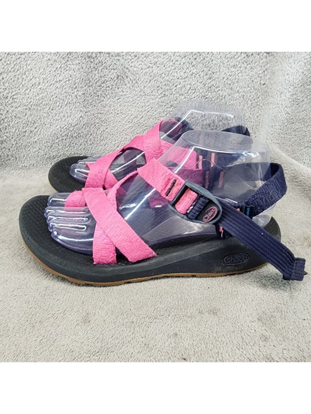 Chaco Shoes Womens Size 8 Pink Strappy Toe Ring Sandals *GUC*